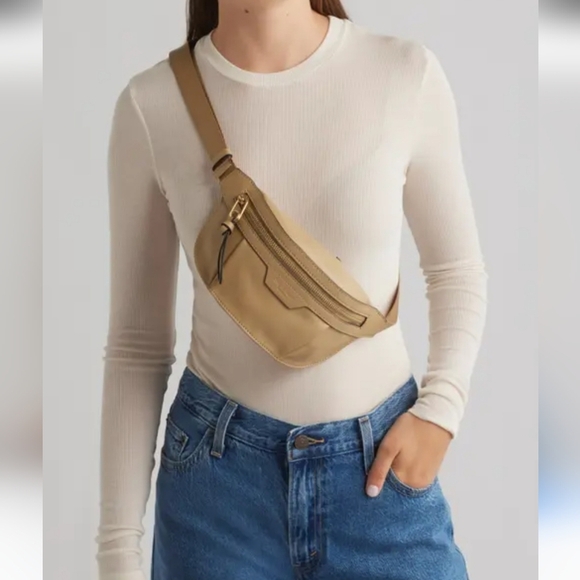 NWOT Rag & Bone Mini Commuter Buttery Soft Leather Belt Bag - Picture 2 of 15